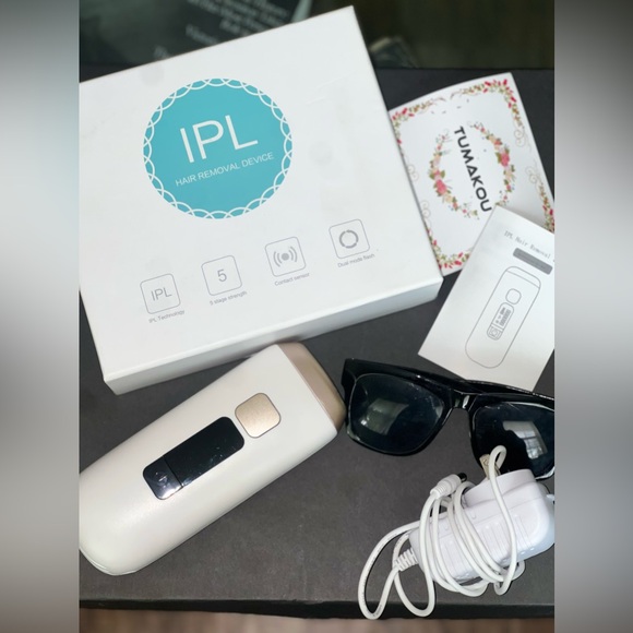 IPL HAIR REMOVAL DEVICE - Picture 3 of 3